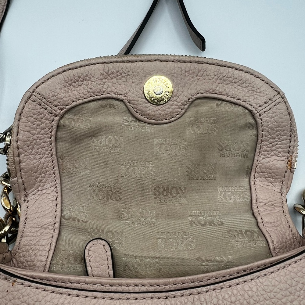 Michael Kors Bedford Crossbody Bag - Picture 12 of 15